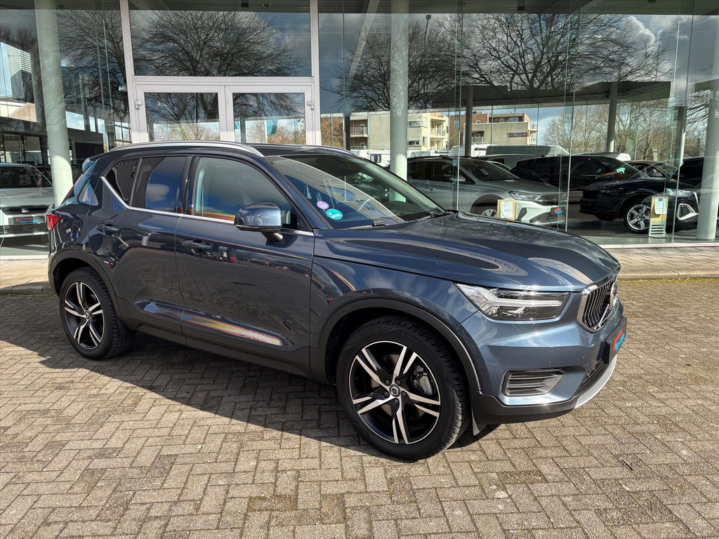 Volvo XC40 T4 211pk Inscription| Trekhaak | Leder|NL auto|Rijklaarprijs incl Garantie. 54857572-1.jpg | Autoservice van Liere - Middelburg