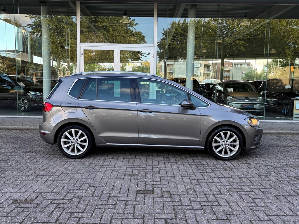 Volkswagen Golf Sportsvan 1.4 TSI 125pk DSG HighLine| Trekhaak| Navi|Cruise|ECC|Rijklaarprijs incl. garantie 56750929-2.jpg | Autoservice van Liere Middelburg