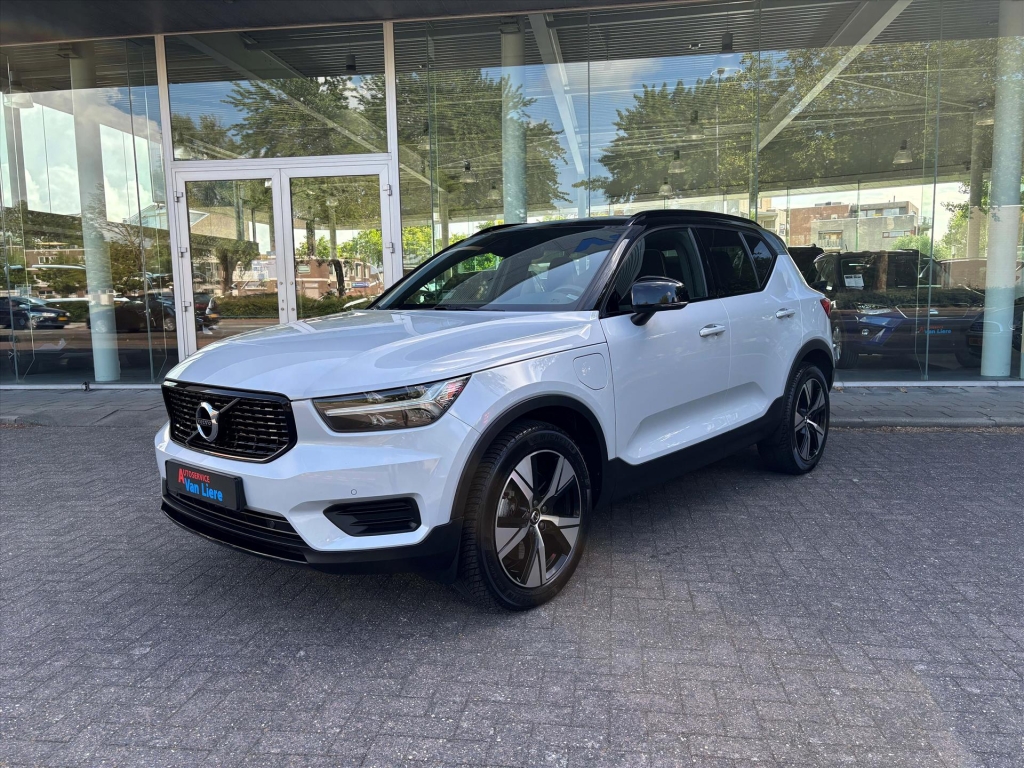 Volvo XC40 1.5 T4 Recharge R-Design| Panoramadak|Half Leder|El. Stoelen| PHEV|Rijklaarprijs incl garantie 57386469-2.jpg | Autoservice van Liere Middelburg
