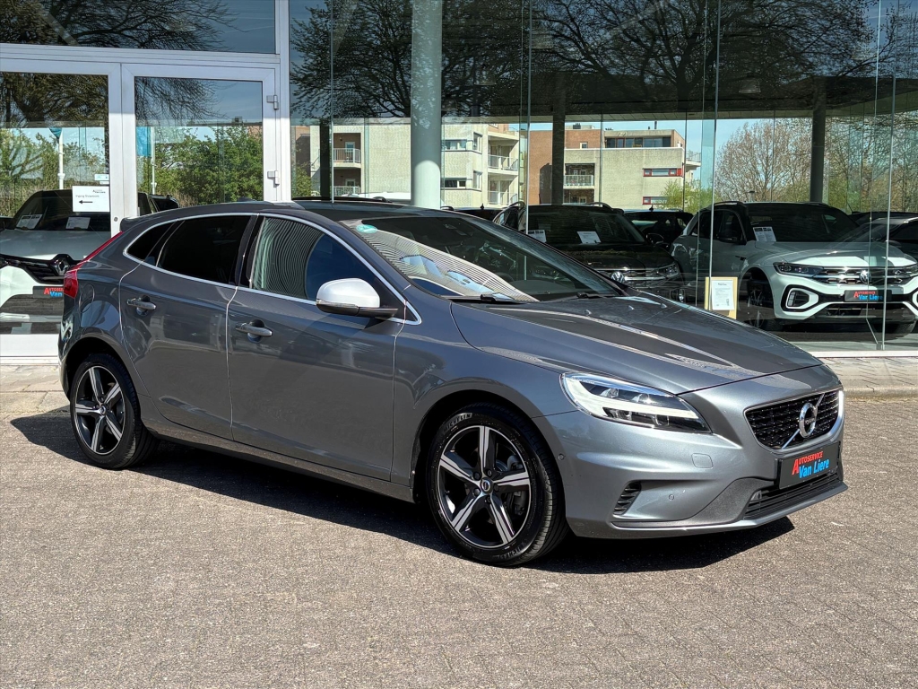 Volvo V40 1.5 T3 152PK Geartronic Polar+ Sport| Trekhaak| Panodak| Navi|Cruise| Rijklaarprijs incl garantie 57618533-2.jpg | Autoservice van Liere Middelburg