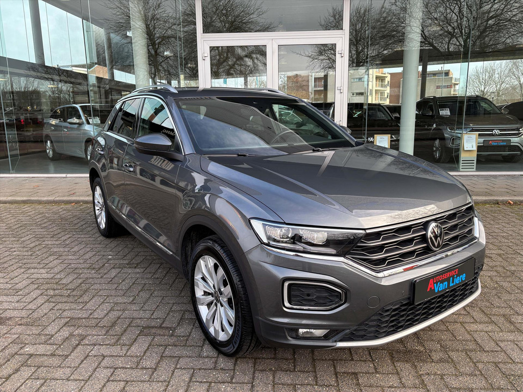 Volkswagen T-Roc 1.5 TSI 150pk Sport 6 hand|Camera|Carplay|Led|Rijklaarprijs incl garantie 50951846-0.jpg | Autoservice van Liere - Middelburg